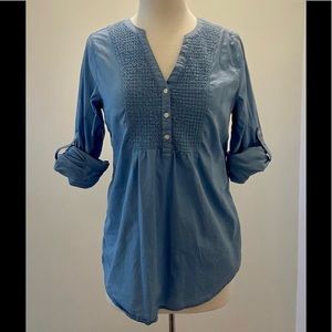 Light blue GAP shirt